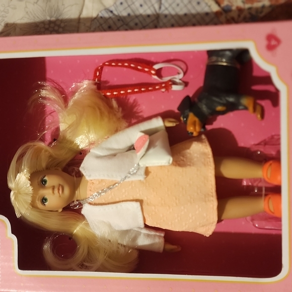 Lori Nadine & Nix Doll Set - Picture 2 of 3